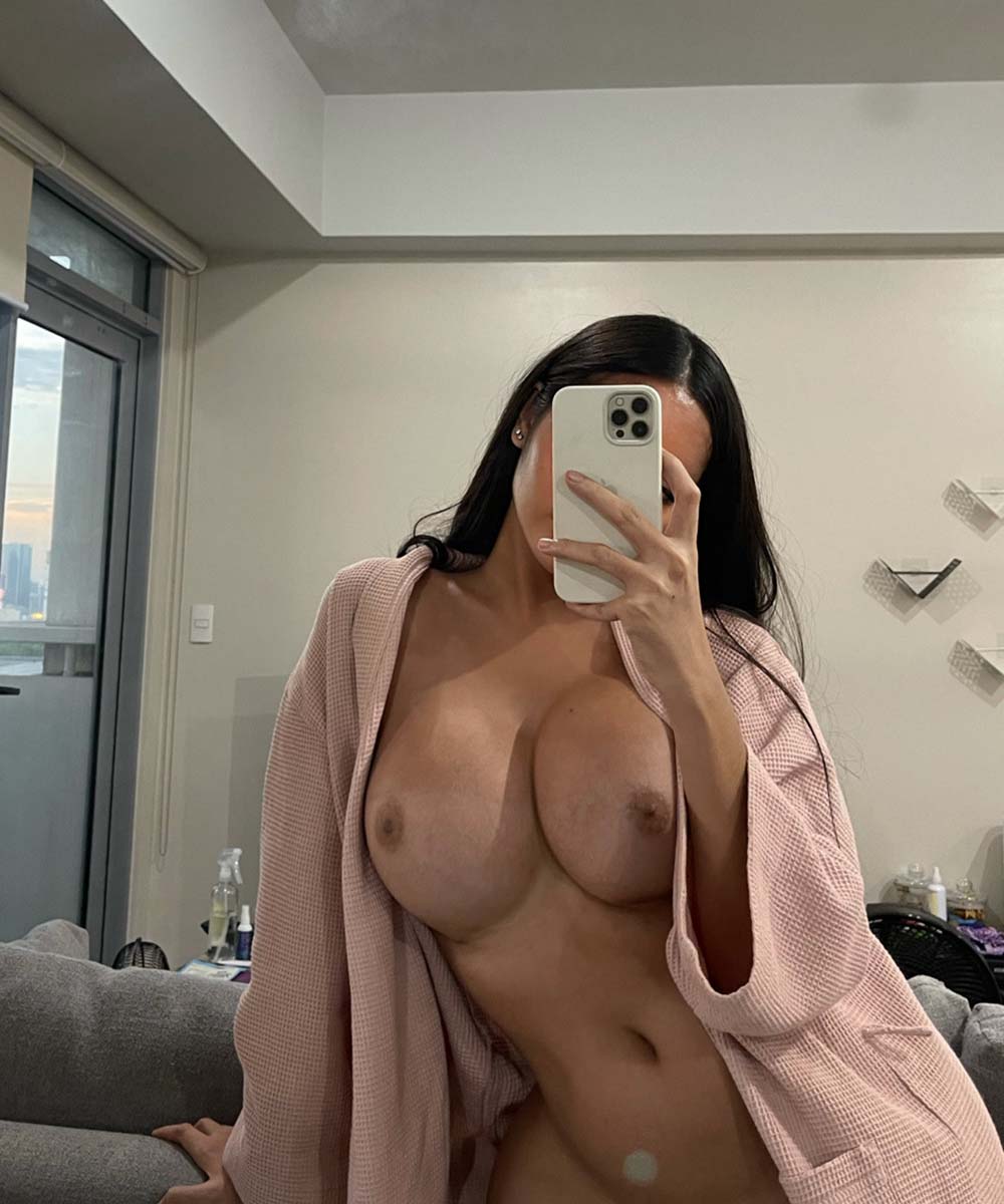 Angela Castellanos naked in Zhangye