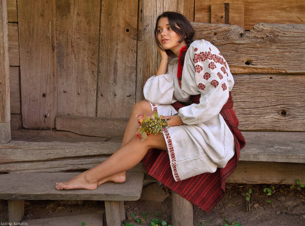 Women in Slavic costumes in Zhangye