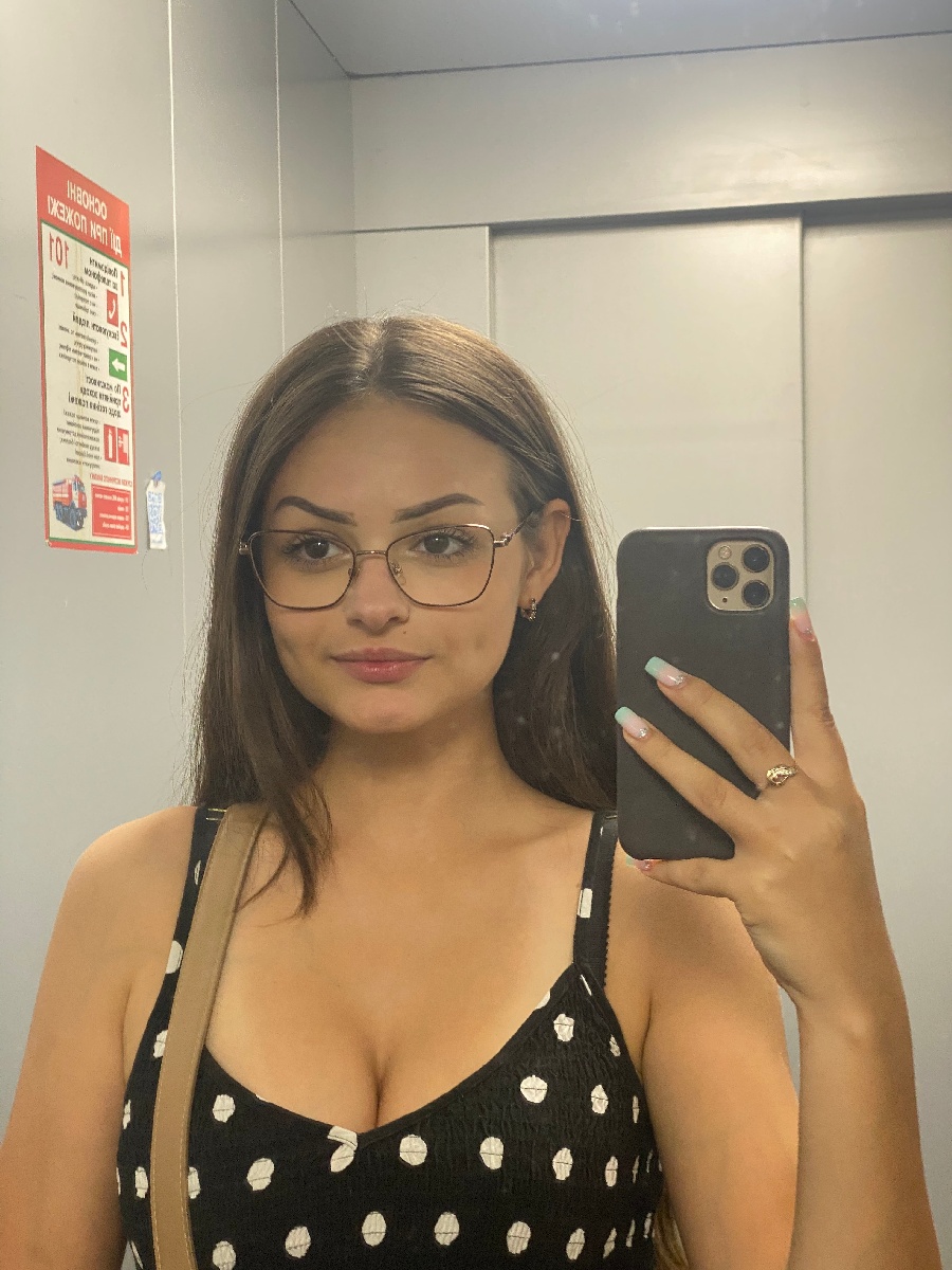 Sexy model Stacy in Zhangye